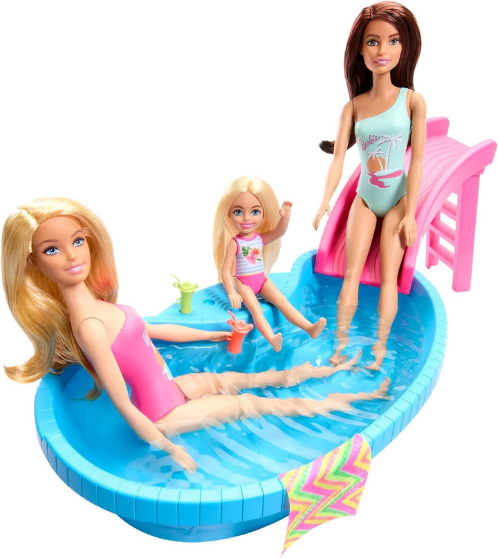 Păpușă Barbie și accesorii - piscină cu tobogan și accesorii pentru ore de distracție la soare, costum de baie roz cu design tropical, pentru copii de la 3 ani, HRJ74